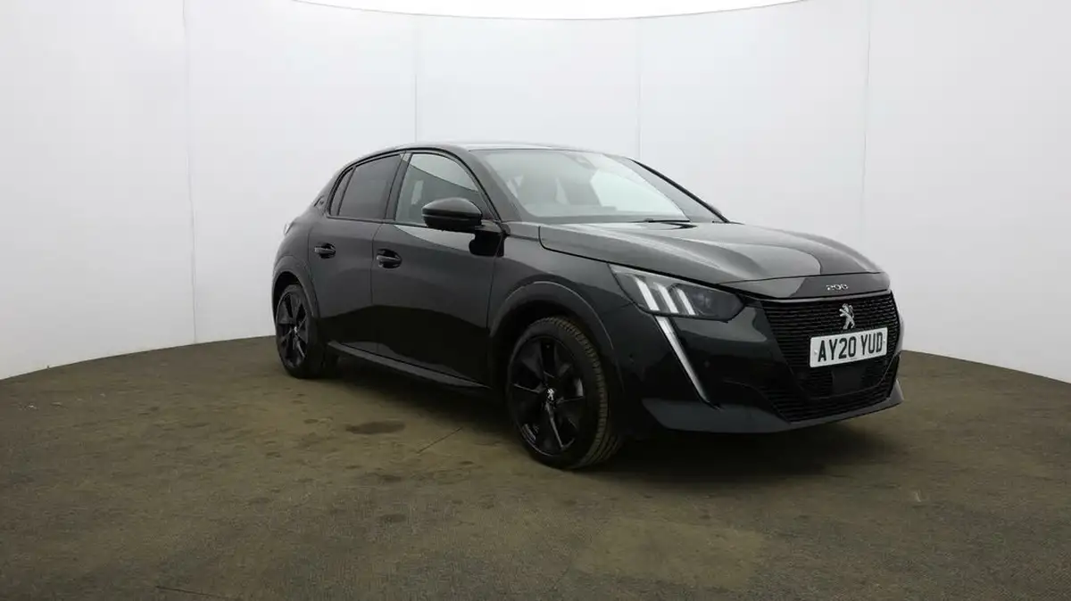 2020-peugeot-208-e-gt-big-38