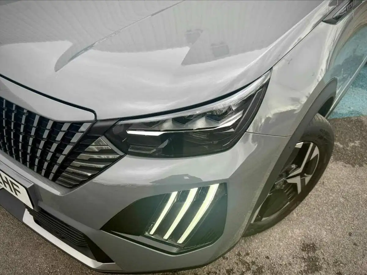 2024-peugeot-2008-suv-12-puretech-gt-130ps-eat8-big-3
