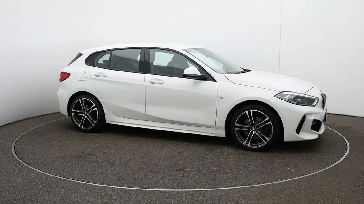 2021-bmw-1-series-15-118i-m-sport-lcp-big-38