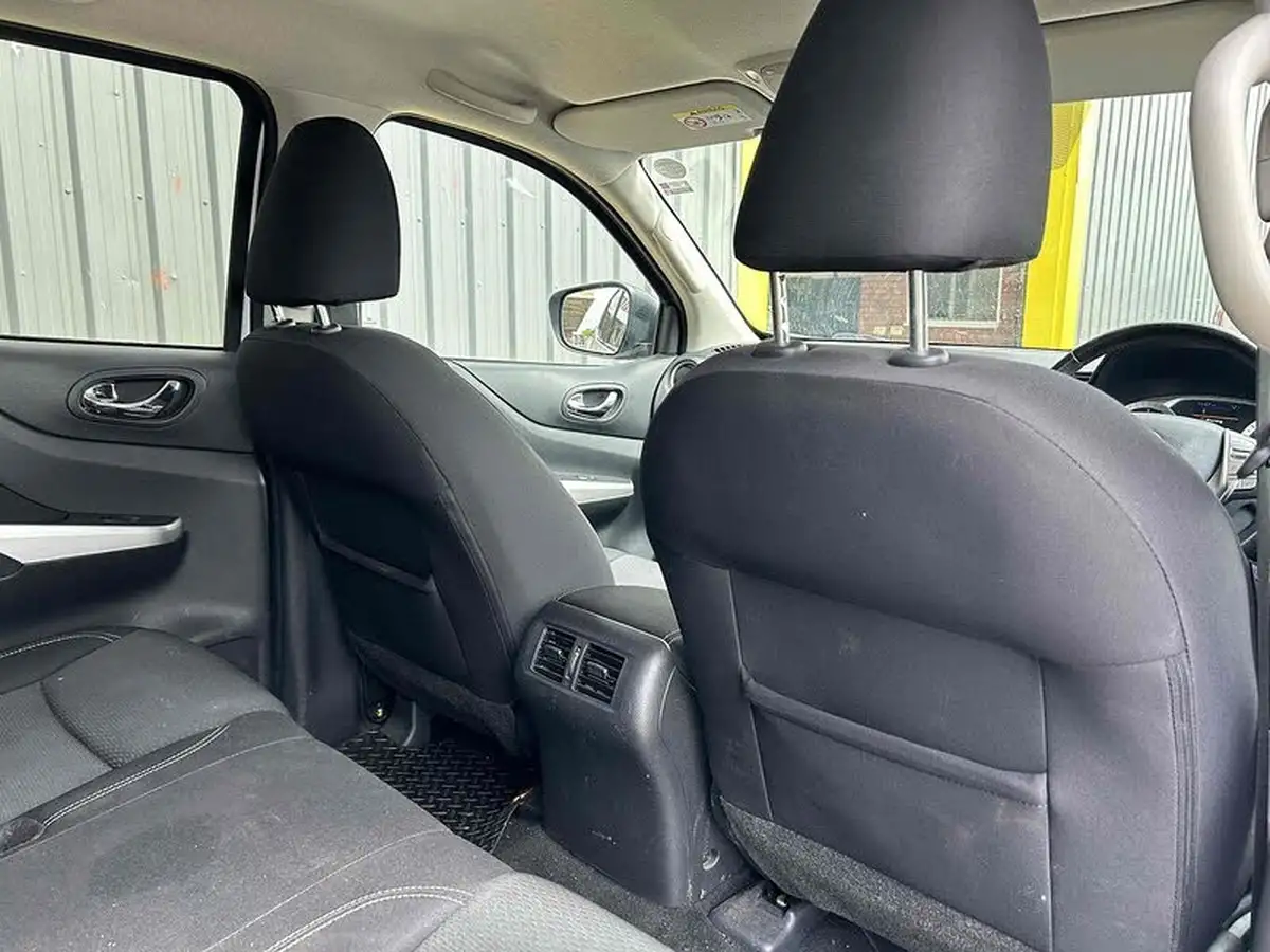 2021-nissan-navara-23dci-tt-n-connecta-8-navi-big-18