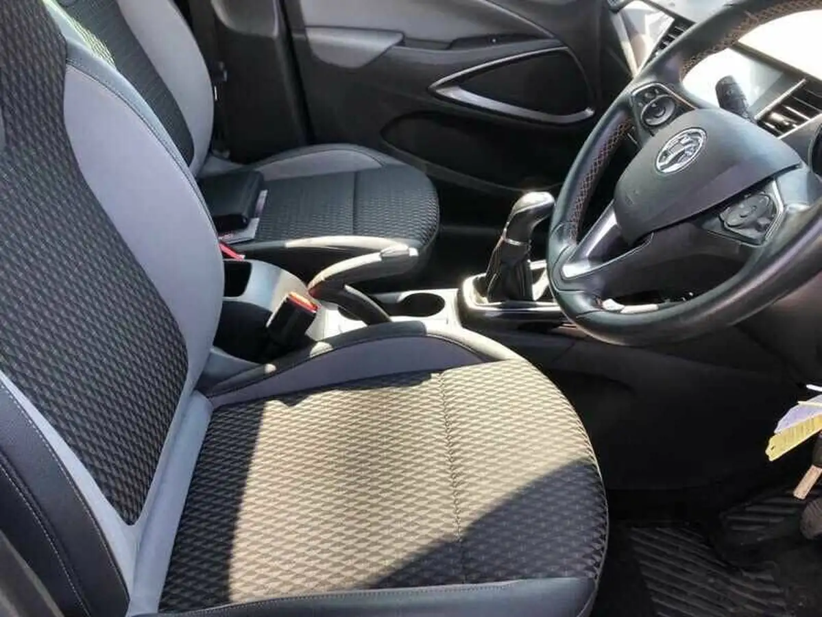 2019-vauxhall-crossland-x-12-elite-nav-83ps-big-3