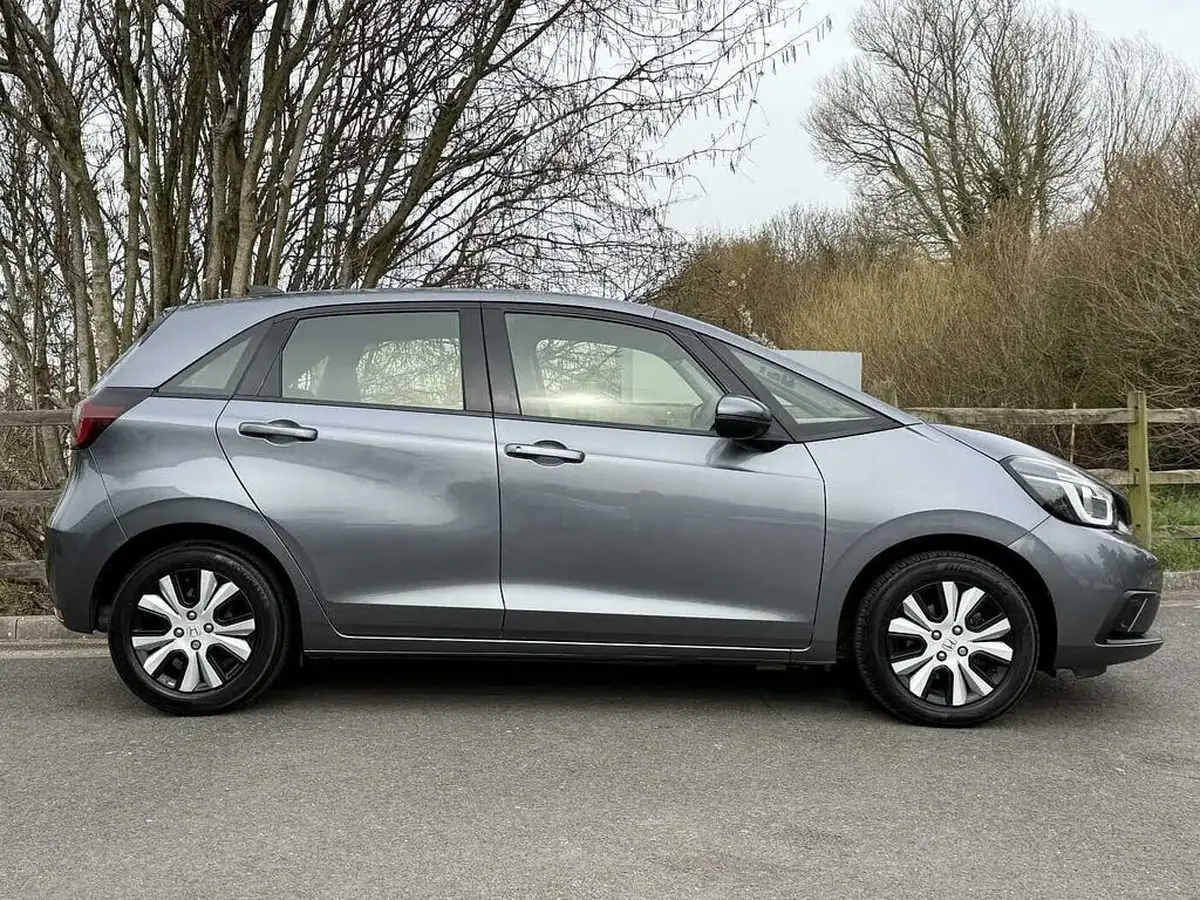 2021-honda-jazz-15-i-mmd-sr-107ps-big-4