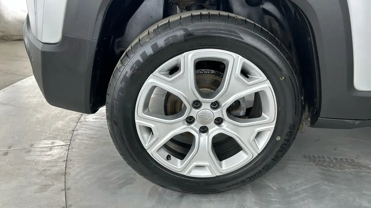 2019-jeep-renegade-10-gse-limited-big-18