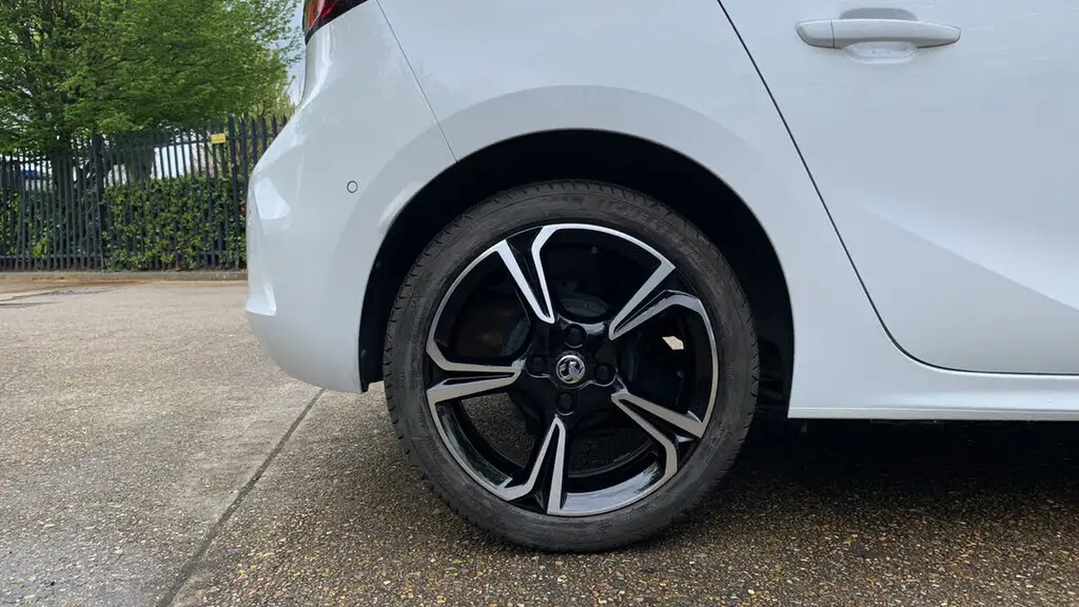 2022-vauxhall-corsa-12i-elite-edition-big-15
