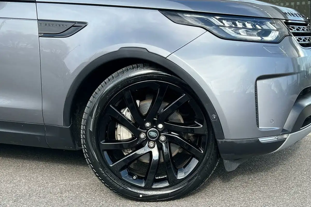2020-land-rover-discovery-30-sd6-hse-luxury-big-8