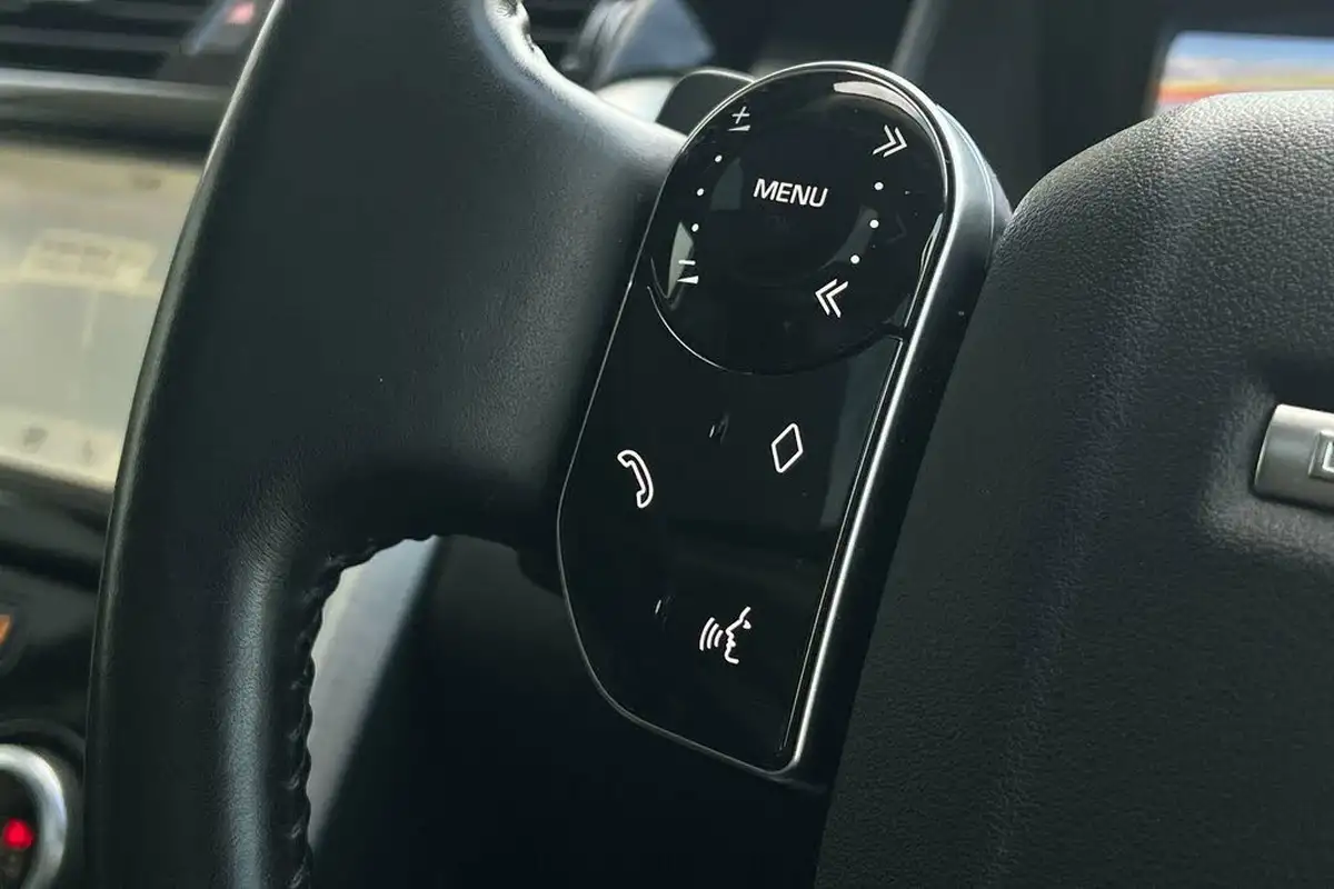 2020-land-rover-discovery-30-sd6-hse-luxury-big-54