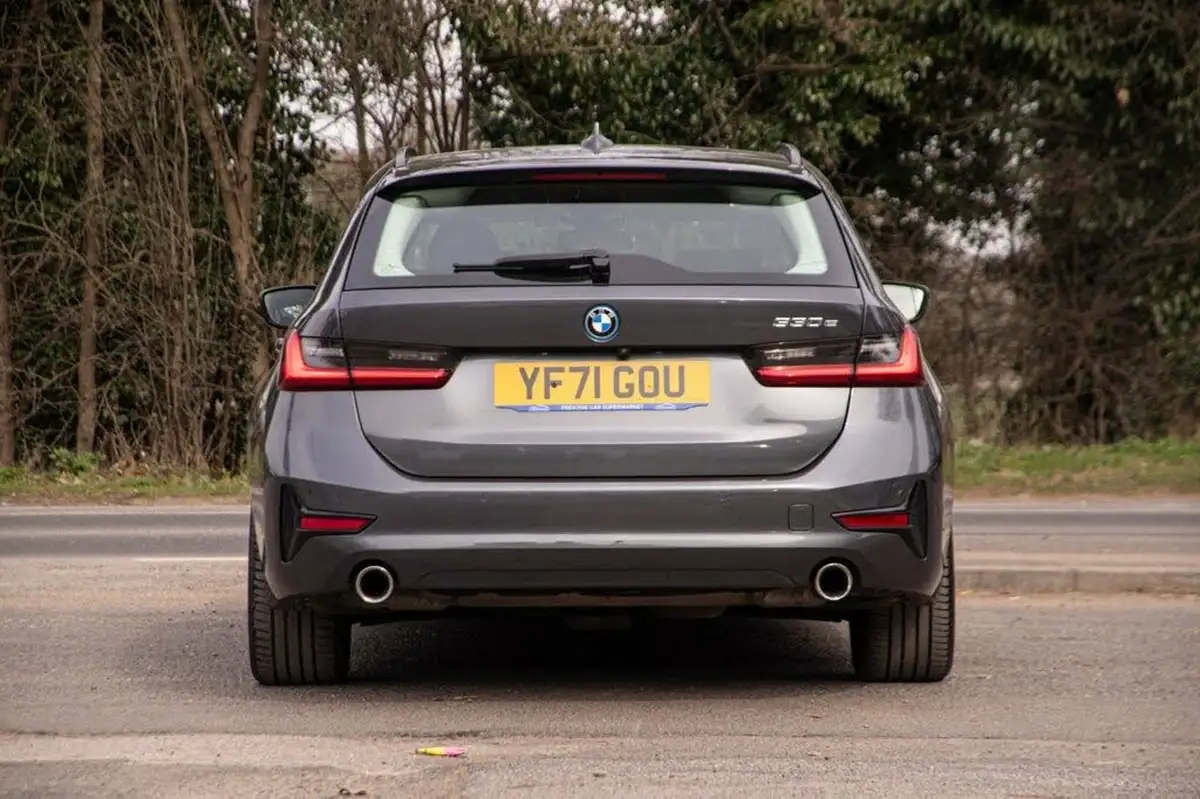 2021-bmw-3-series-20-330e-se-pro-touring-5d-big-4