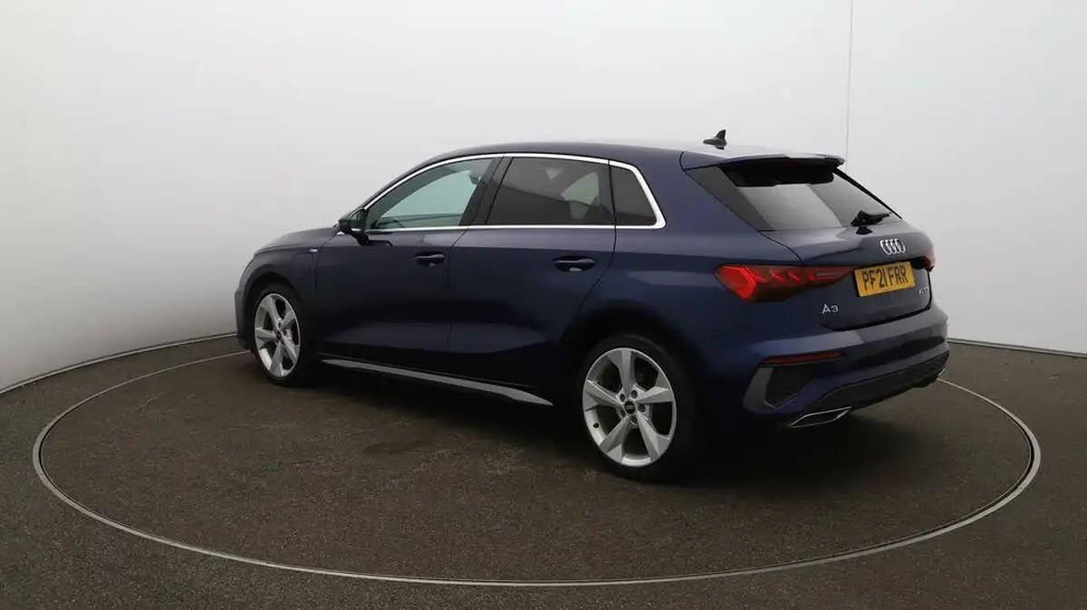 2021-audi-a3-14-40-tfsi-e-s-line-big-5