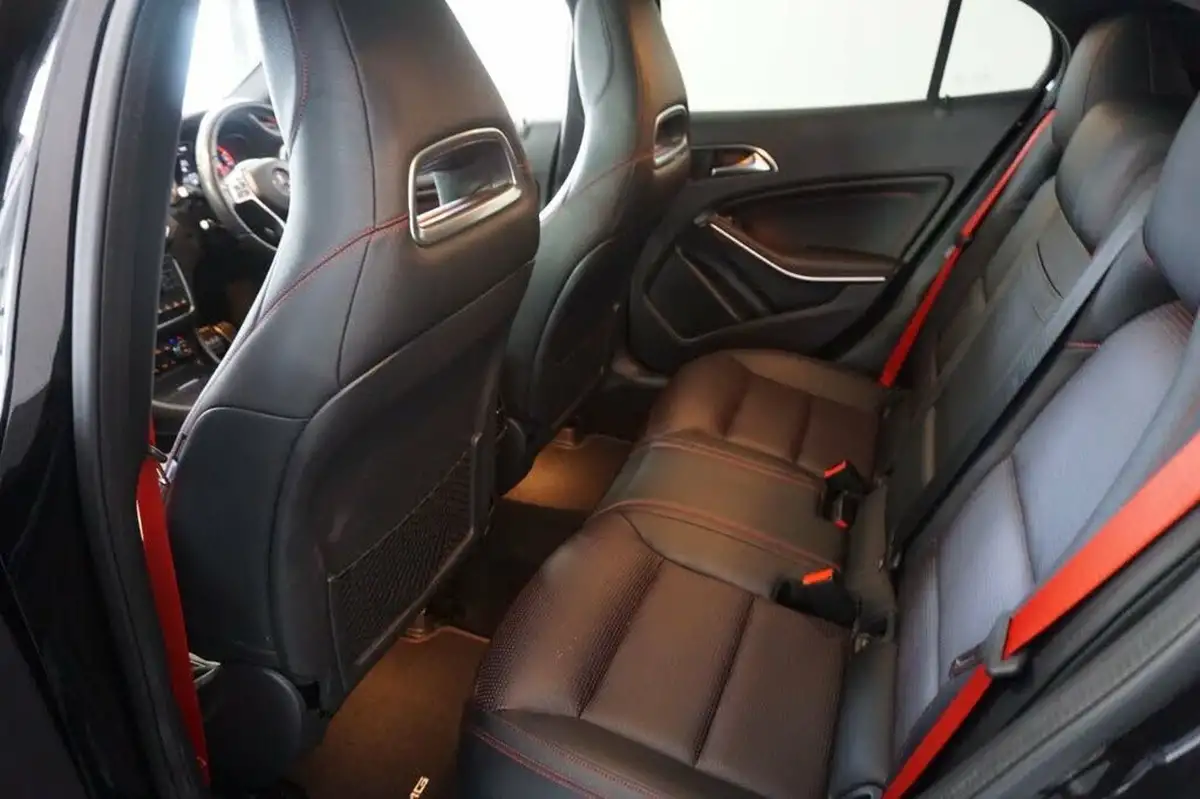 2015-mercedes-benz-gla-class-20-amg-line-premium-plus-big-40