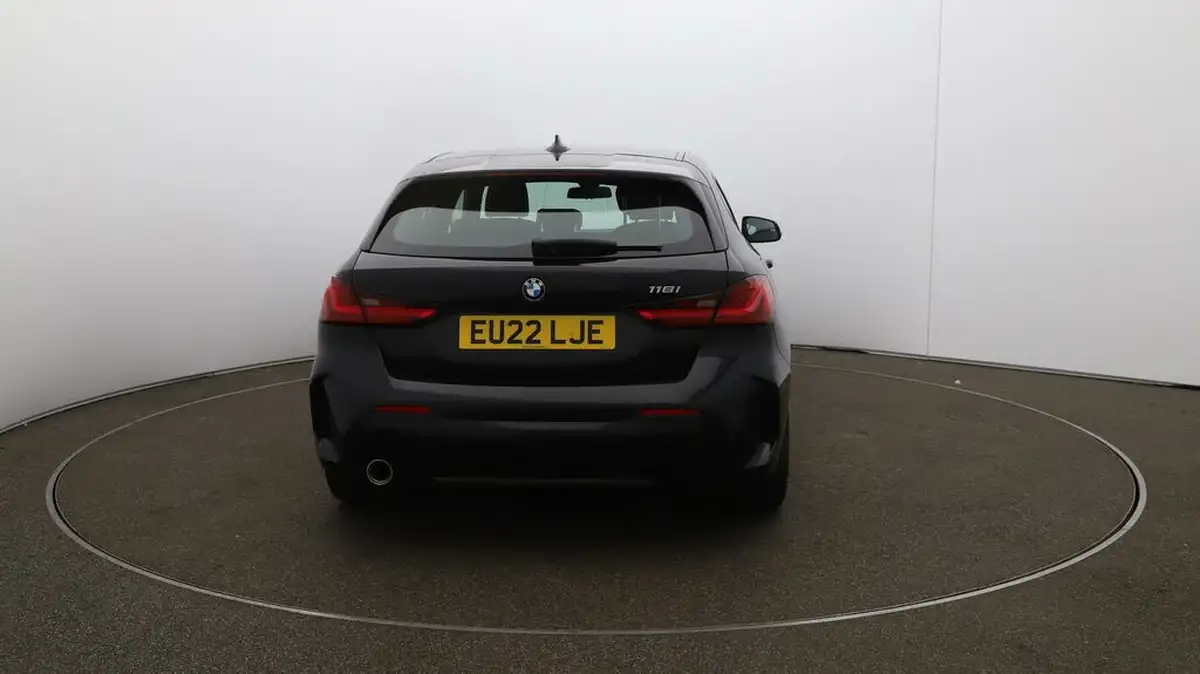2022-bmw-1-series-15-118i-m-sport-lcp-big-57