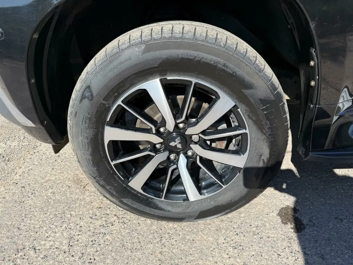 2018-mitsubishi-shogun-sport-24di-d-4-big-16