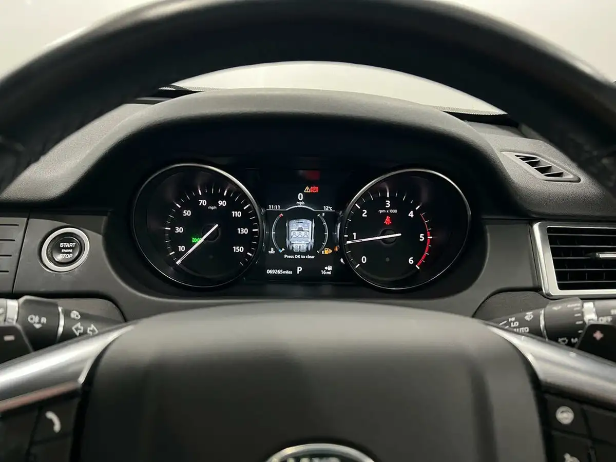 2019-land-rover-discovery-sport-20td4-landmark-big-46