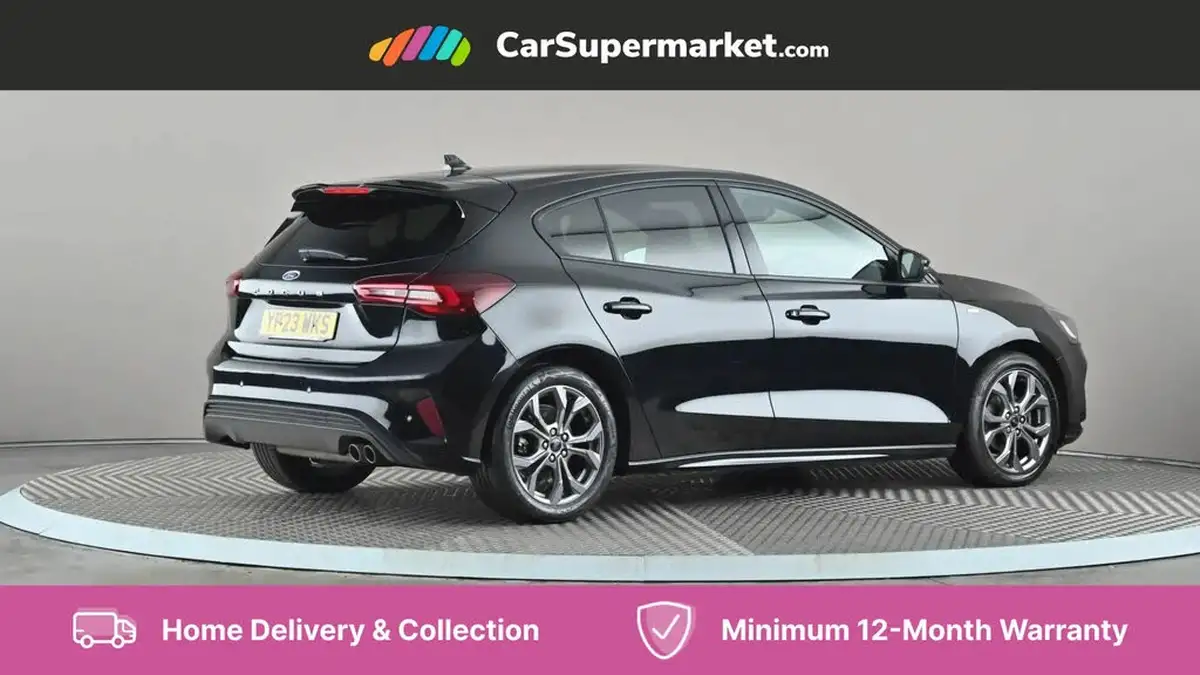 2023-ford-focus-10t-st-line-125ps-hatchback-big-5