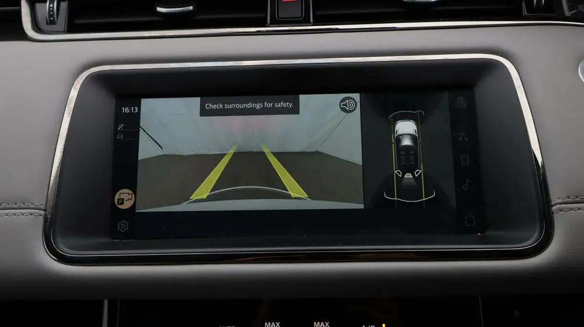 2022-land-rover-range-rover-evoque-20-d200-r-dynamic-se-big-25