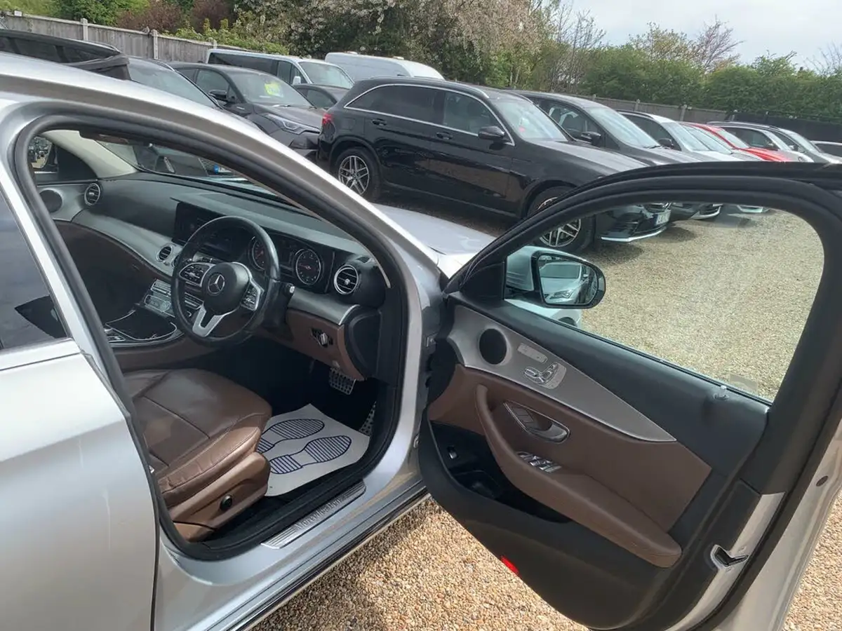 2018-mercedes-benz-e-class-20d-e220d-se-premiumss-saloon-4d-big-8