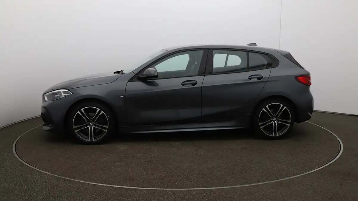 2020-bmw-1-series-20td-118d-m-sport-big-58