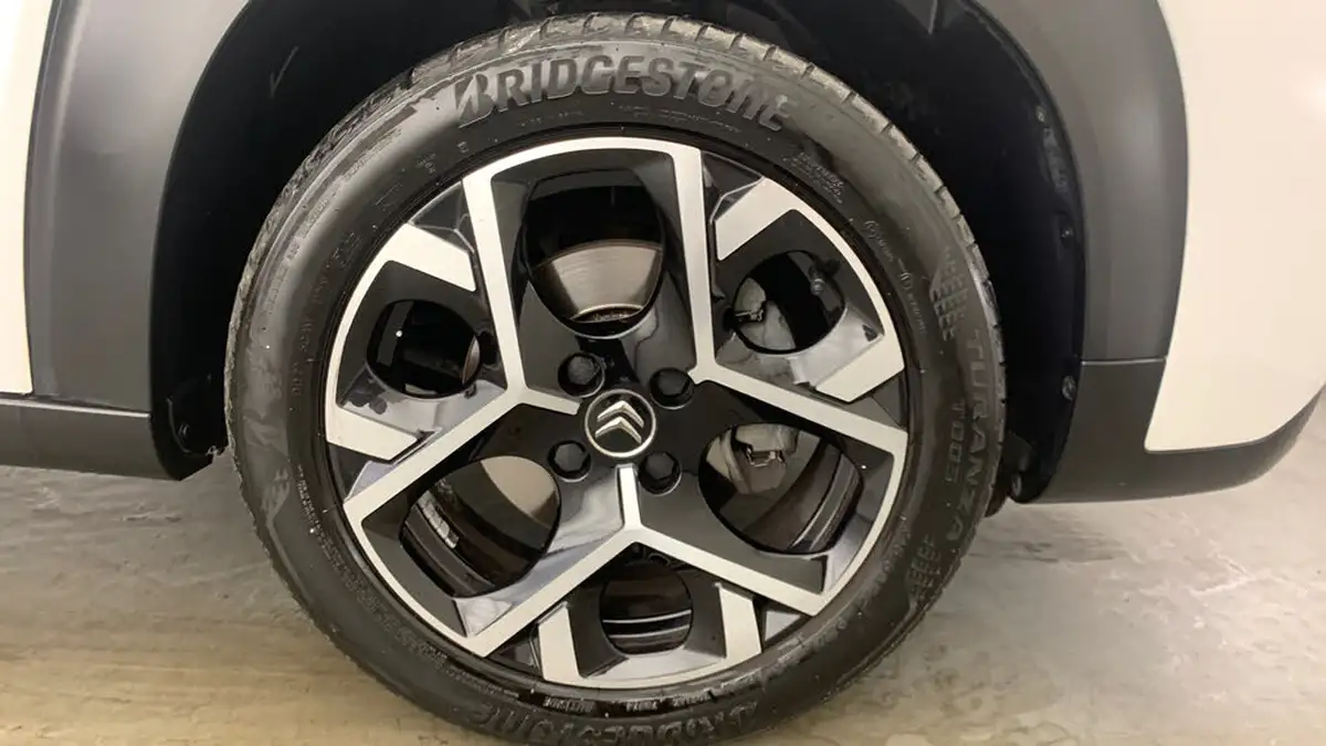 2022-citroen-c3-aircross-12-puretech-shine-plus-110ps-big-22