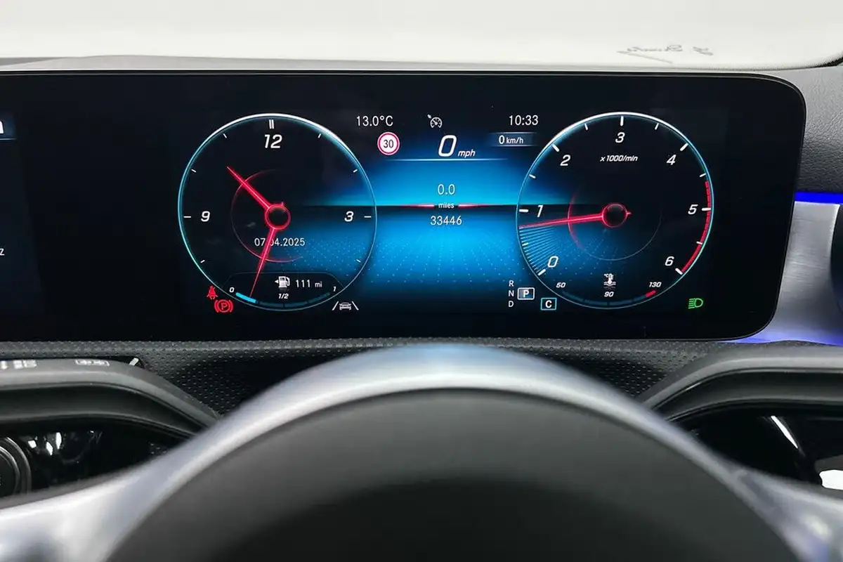 2021-mercedes-benz-a-class-20d-a220d-amg-line-premium-plus-driving-assistance-saloon-4d-big-9