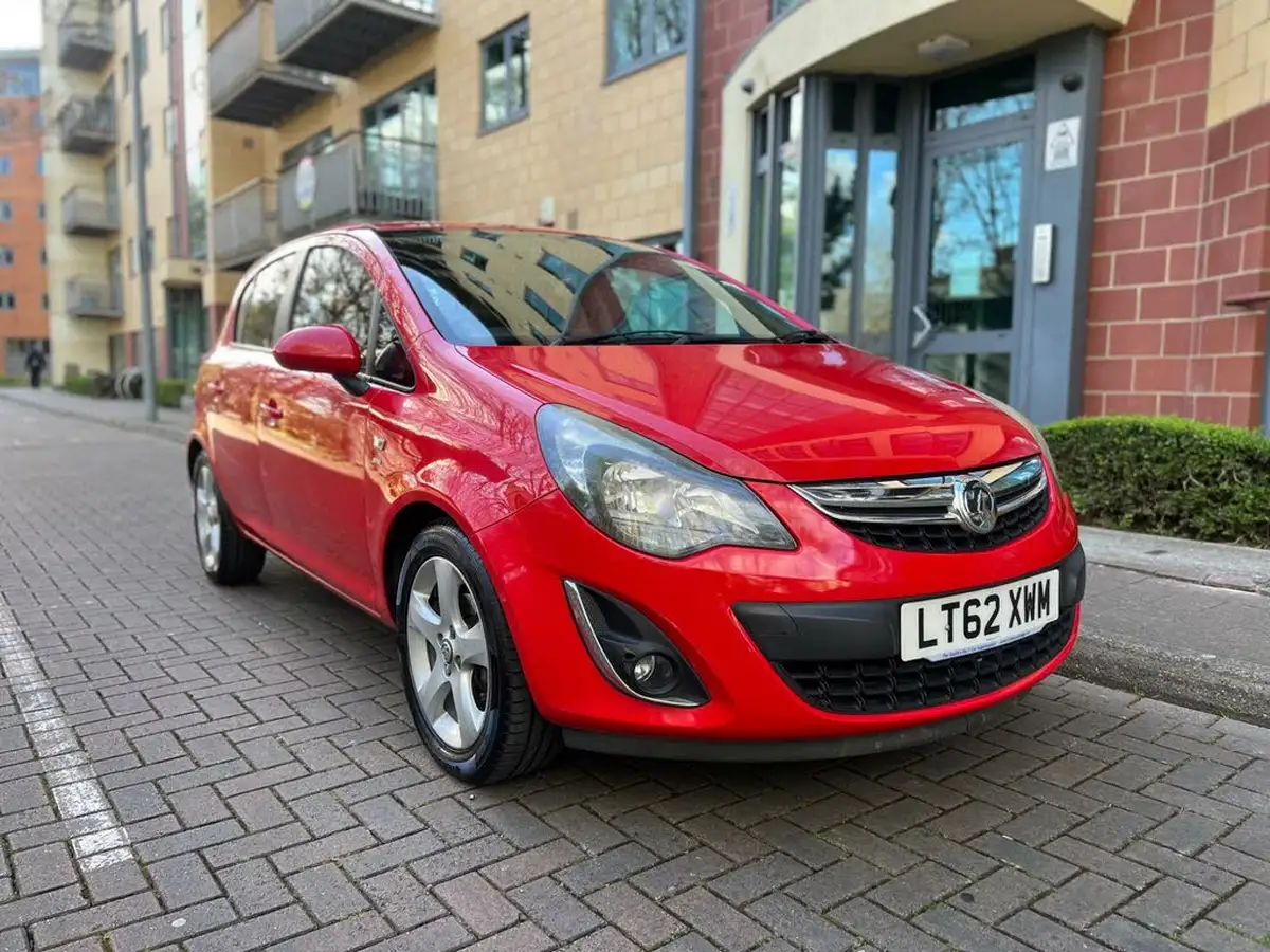 2012-vauxhall-corsa-14-sxi-ac-5d-auto-big-12