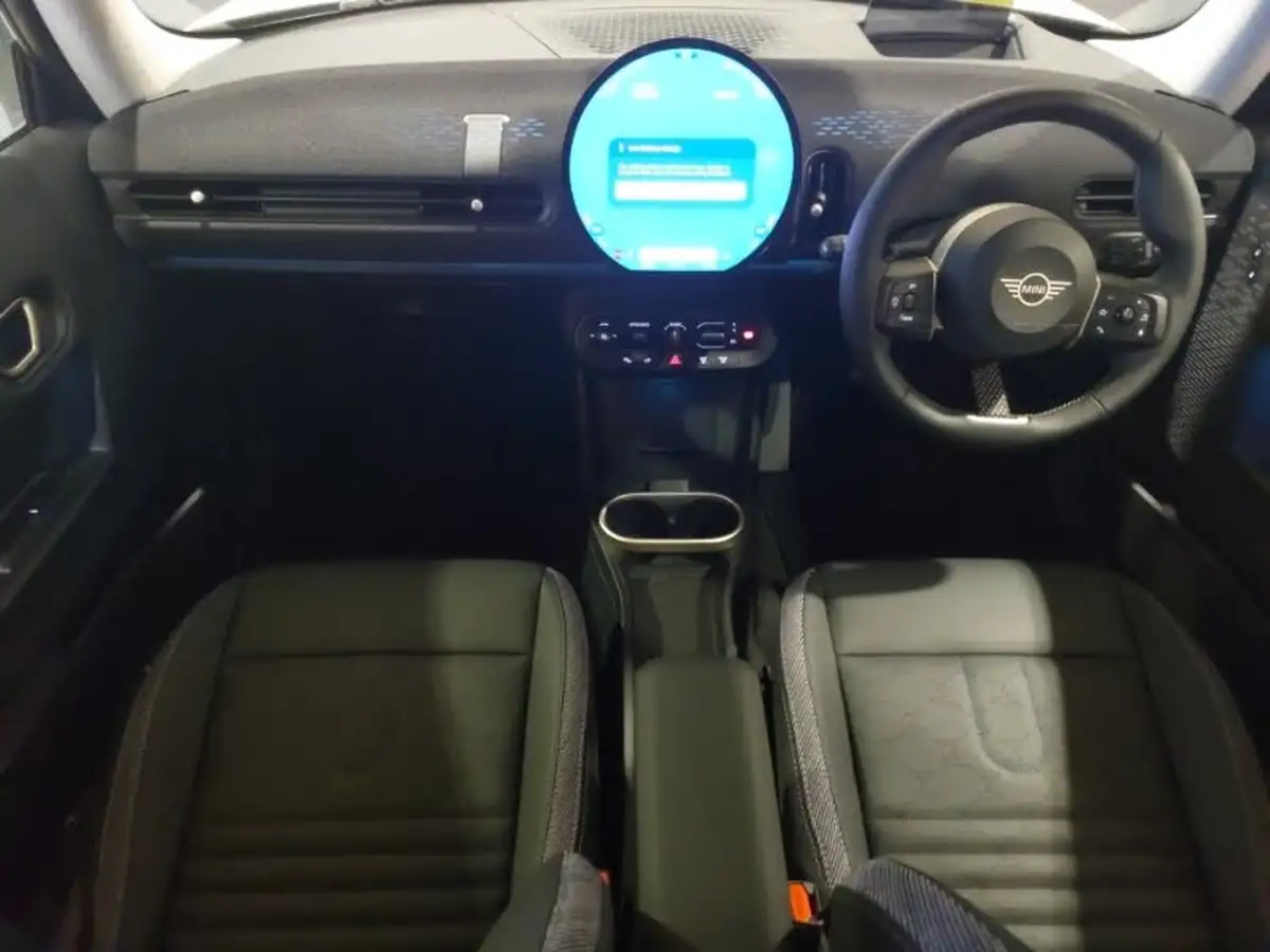 2024-mini-cooper-20-cooper-s-classic-201bhp-hatchback-3d-auto-big-3