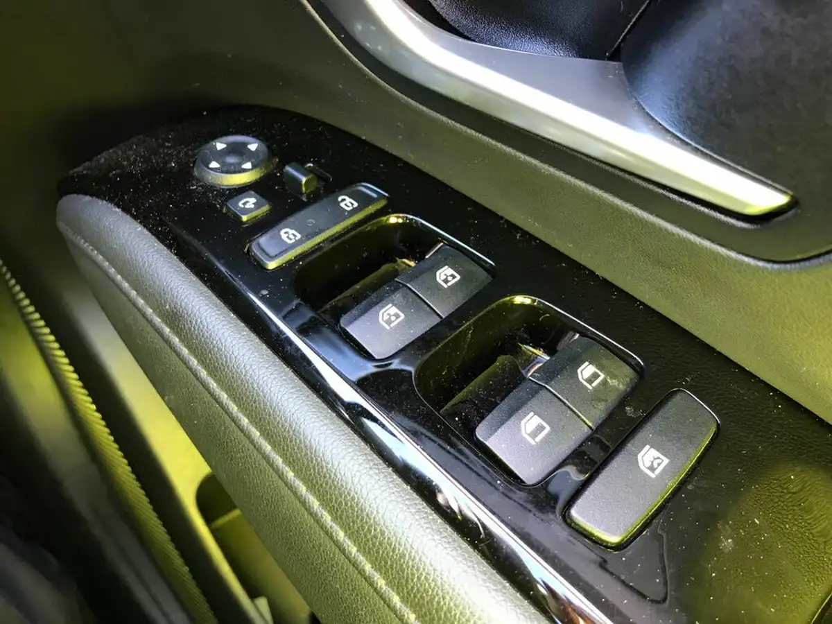 2023-hyundai-tucson-16-t-gdi-se-connect-230ps-hybrid-auto-big-26
