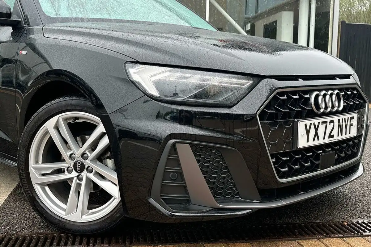 2022-audi-a1-10-25-tfsi-s-line-tronic-big-4
