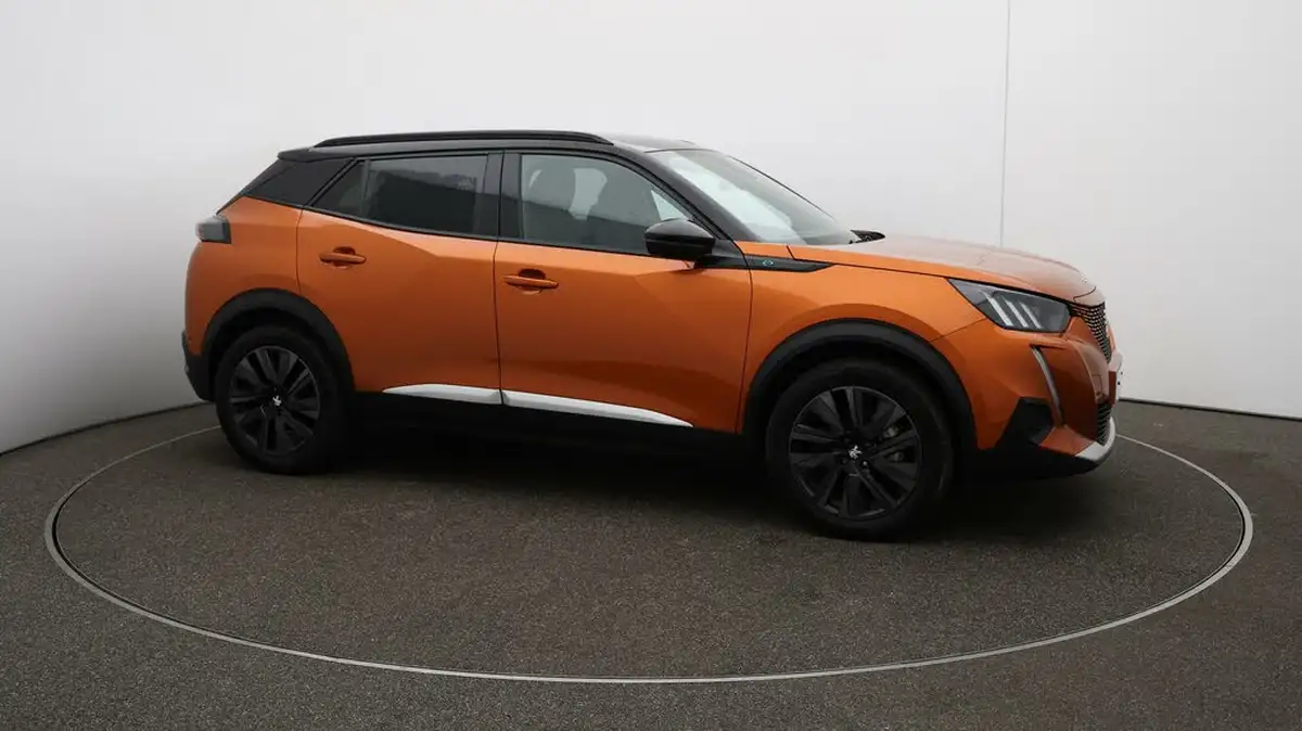 2022-peugeot-2008-suv-e-gt-premium-big-40