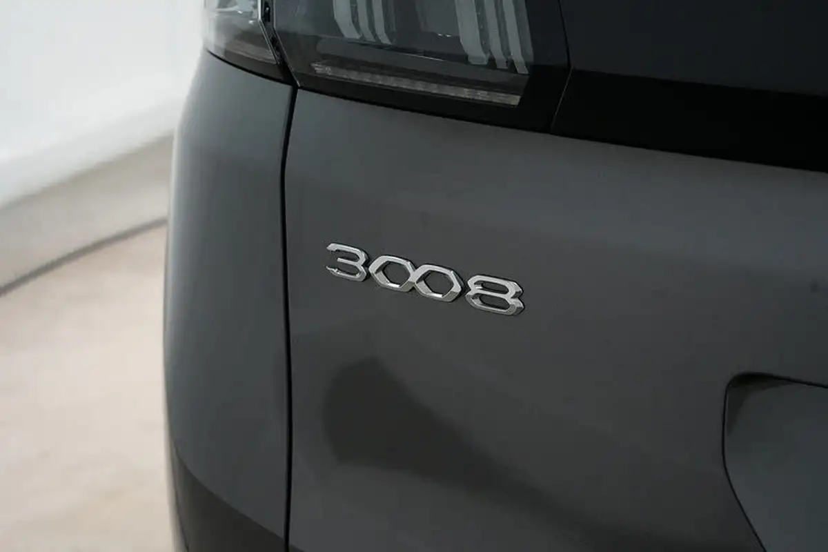2022-peugeot-3008-suv-15-bluehdi-allure-premium-big-19