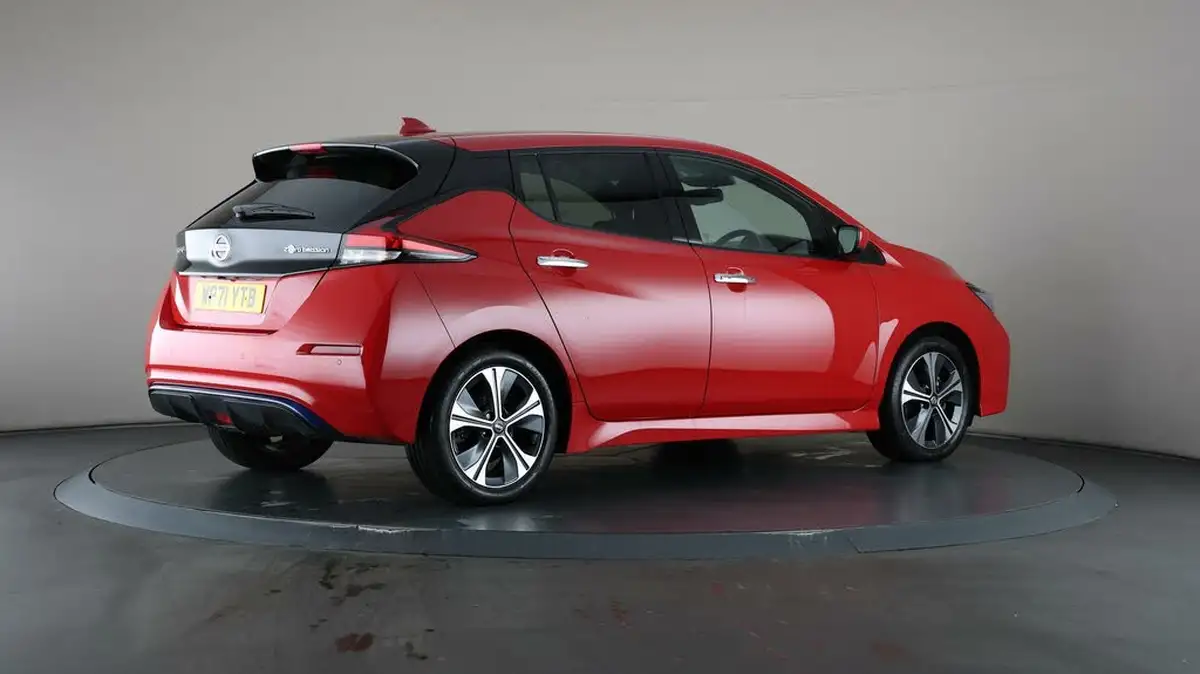 2022-nissan-leaf-e-tekna-big-7