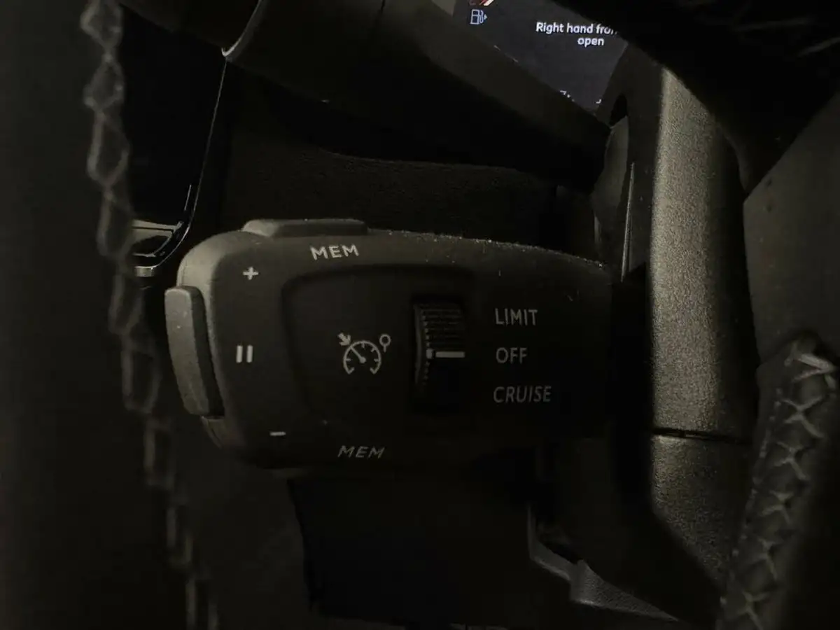2019-ds-ds-7-crossback-12-puretech-prestige-big-26