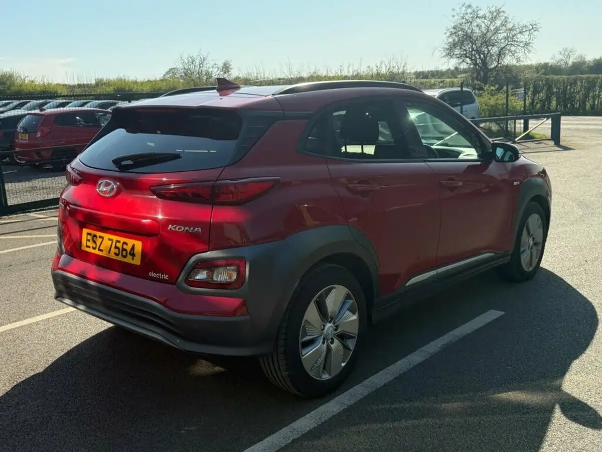2021-hyundai-kona-e-premium-204ps-big-7