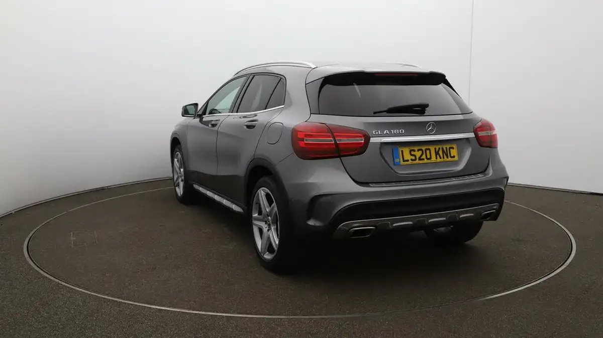 2020-mercedes-benz-gla-class-16-gla-180-amg-line-edition-7g-dct-big-52