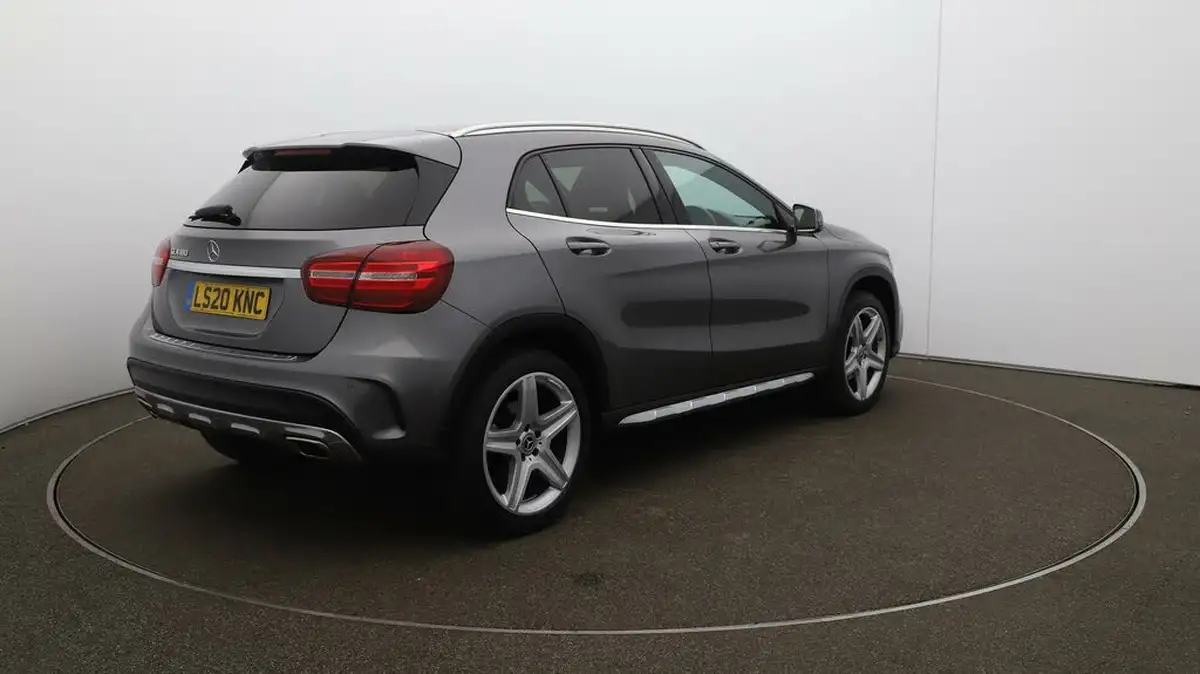 2020-mercedes-benz-gla-class-16-gla-180-amg-line-edition-7g-dct-big-7