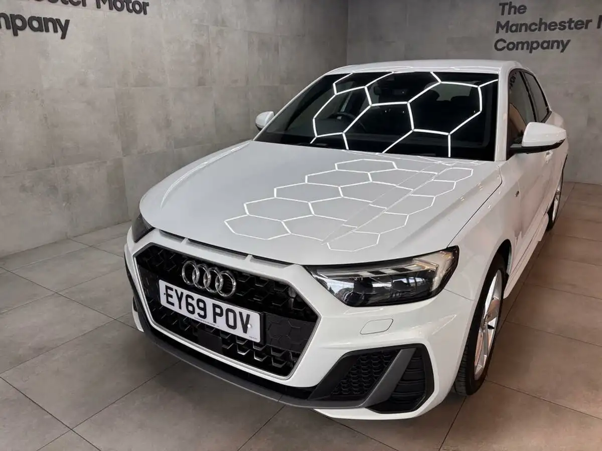 2019-audi-a1-10-30-tfsi-s-line-tronic-big-2