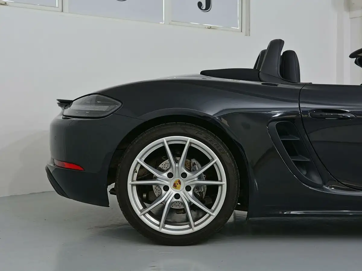 2019-porsche-boxster-718-20-boxster-pdk-big-13