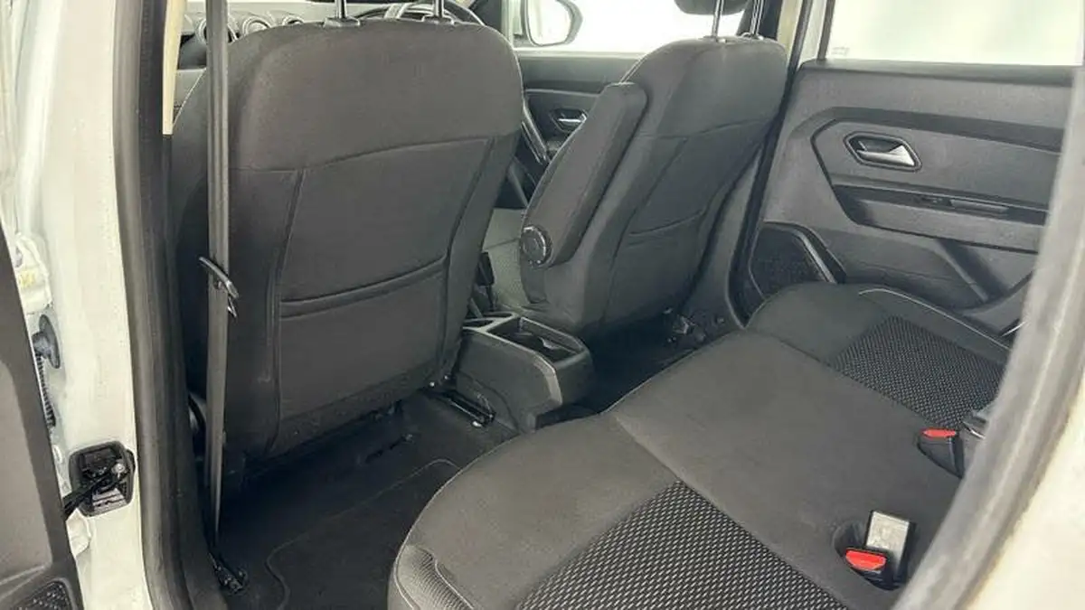 2021-dacia-duster-15dci-comfort-115bhp-blue-station-wagon-5d-big-29