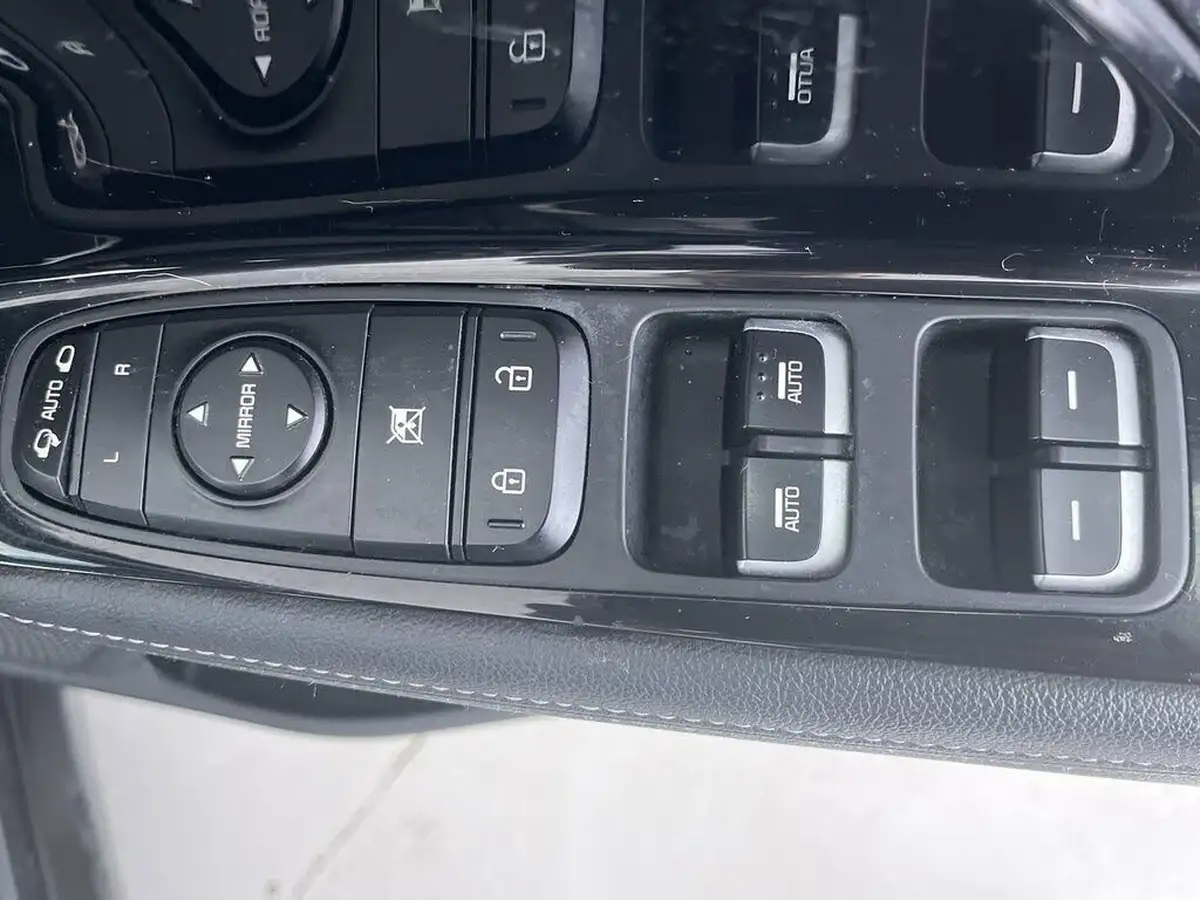 2017-kia-niro-16-gdi-3-156kwh-lithium-ion-big-49