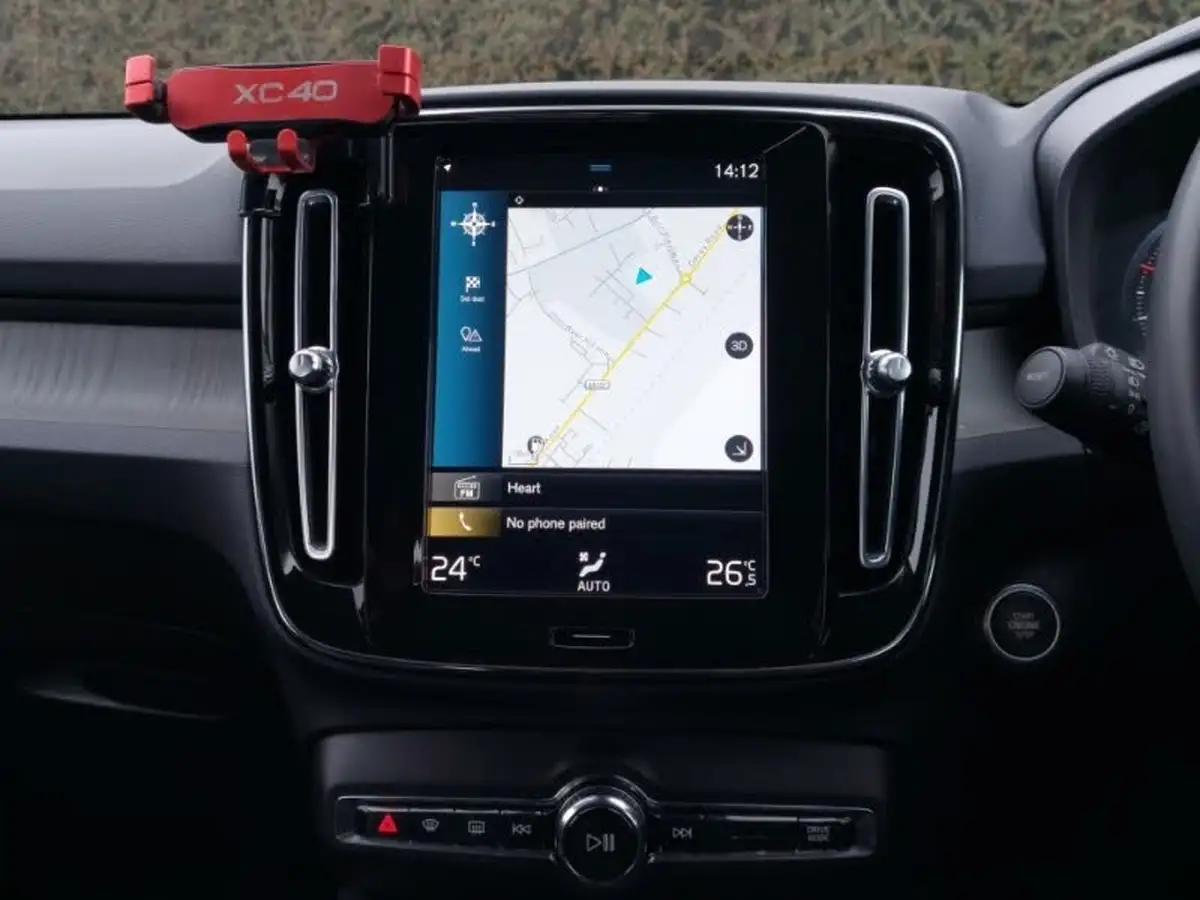 2021-volvo-xc40-15-t5-inscription-262bhp-big-9