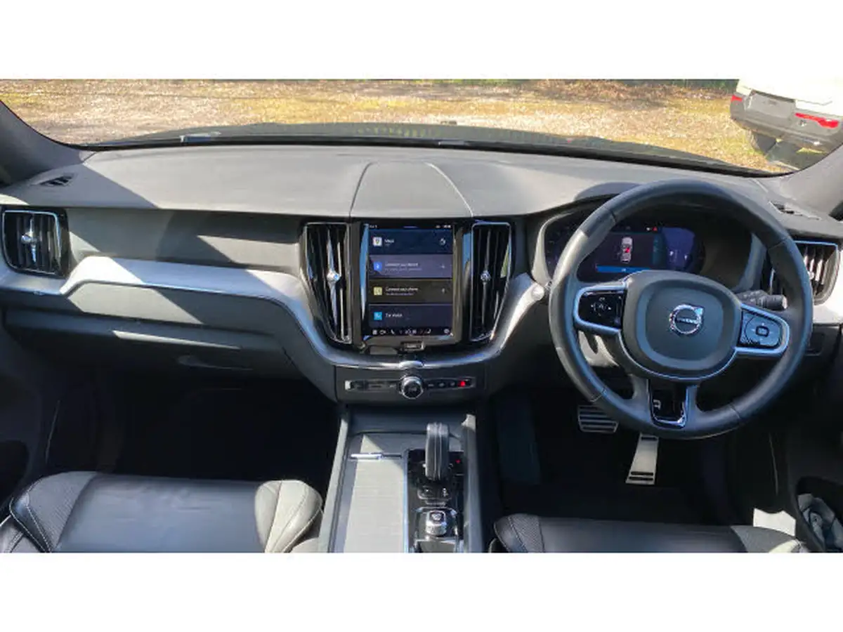 2021-volvo-xc60-20td-b4-r-design-awd-big-19