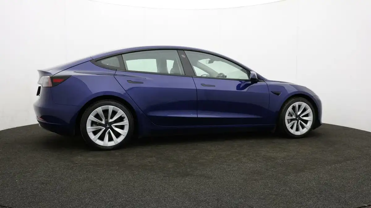 2021-tesla-model-3-e-long-range-4x4-big-30