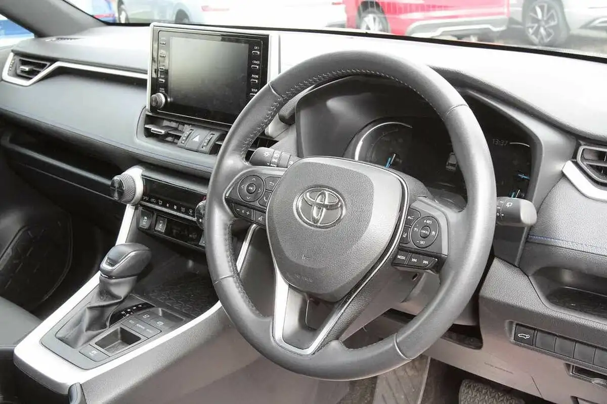 2022-toyota-rav4-25-vvt-i-dynamic-215bhp-big-5