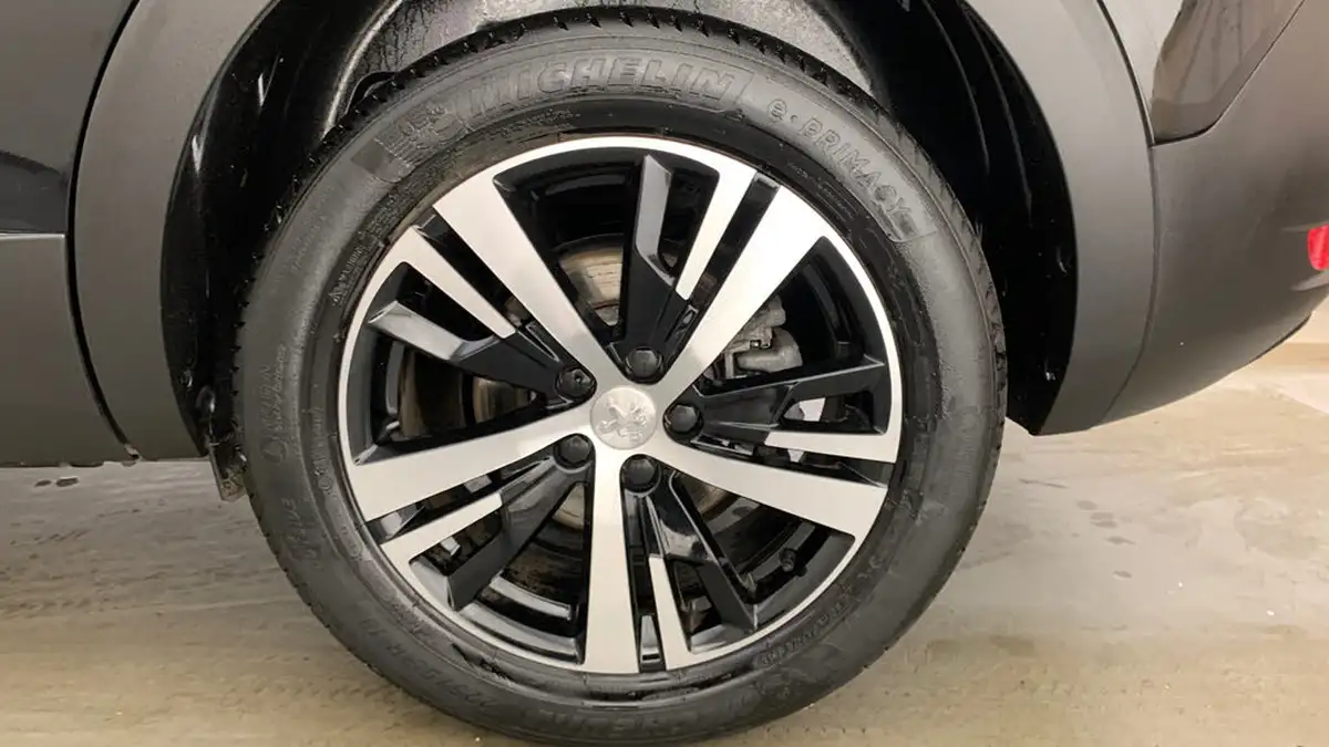 2024-peugeot-5008-suv-12-puretech-gt-130ps-big-16