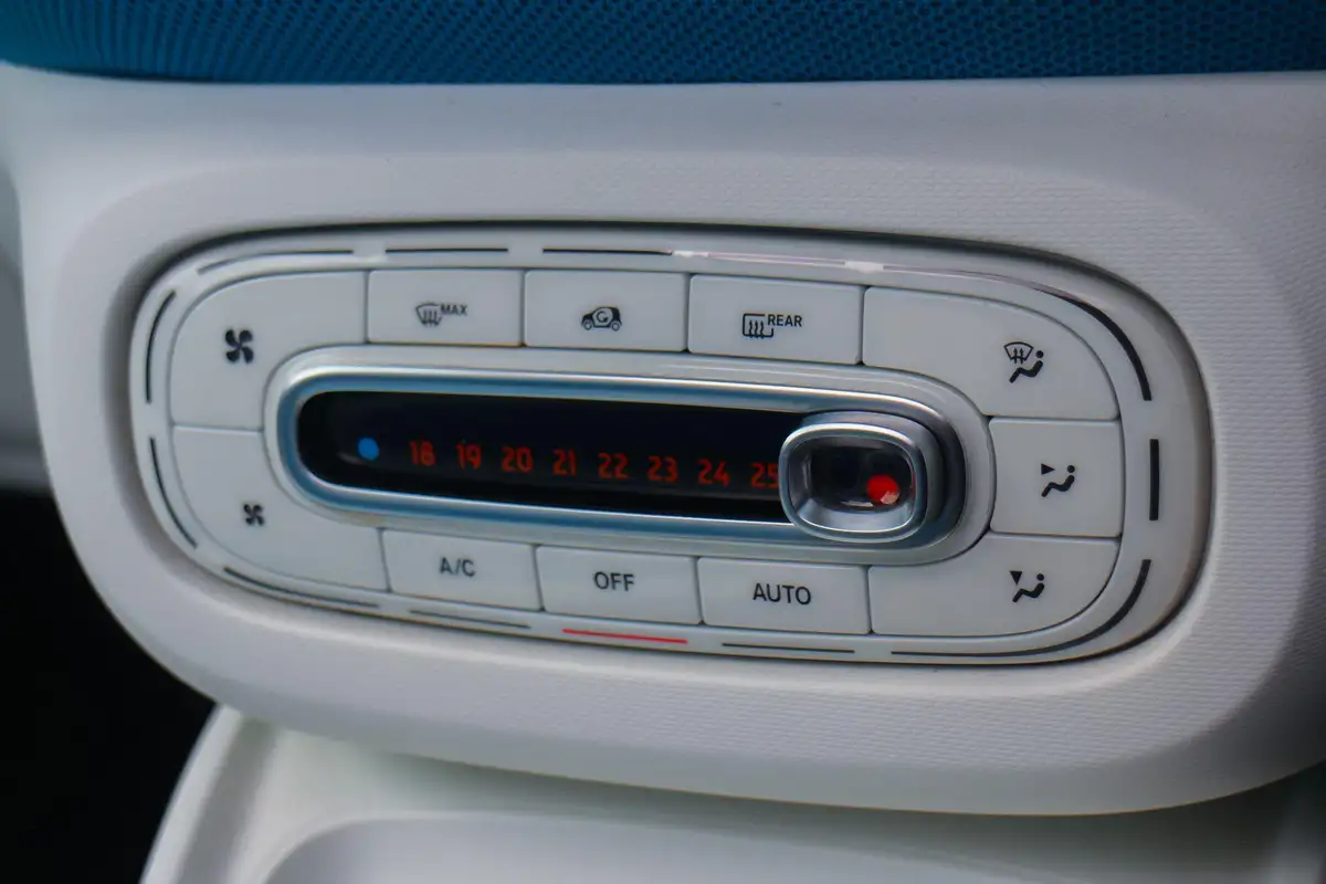 2015-smart-forfour-09-proxy-premium-plusss-big-39