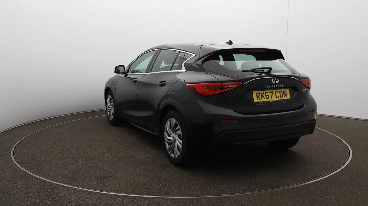 2017-infiniti-q30-15d-business-executive-dct-big-52