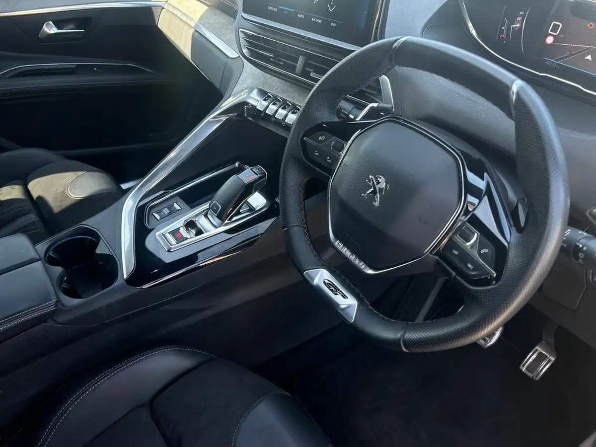 2021-peugeot-3008-suv-12-puretech-gt-premium-big-7