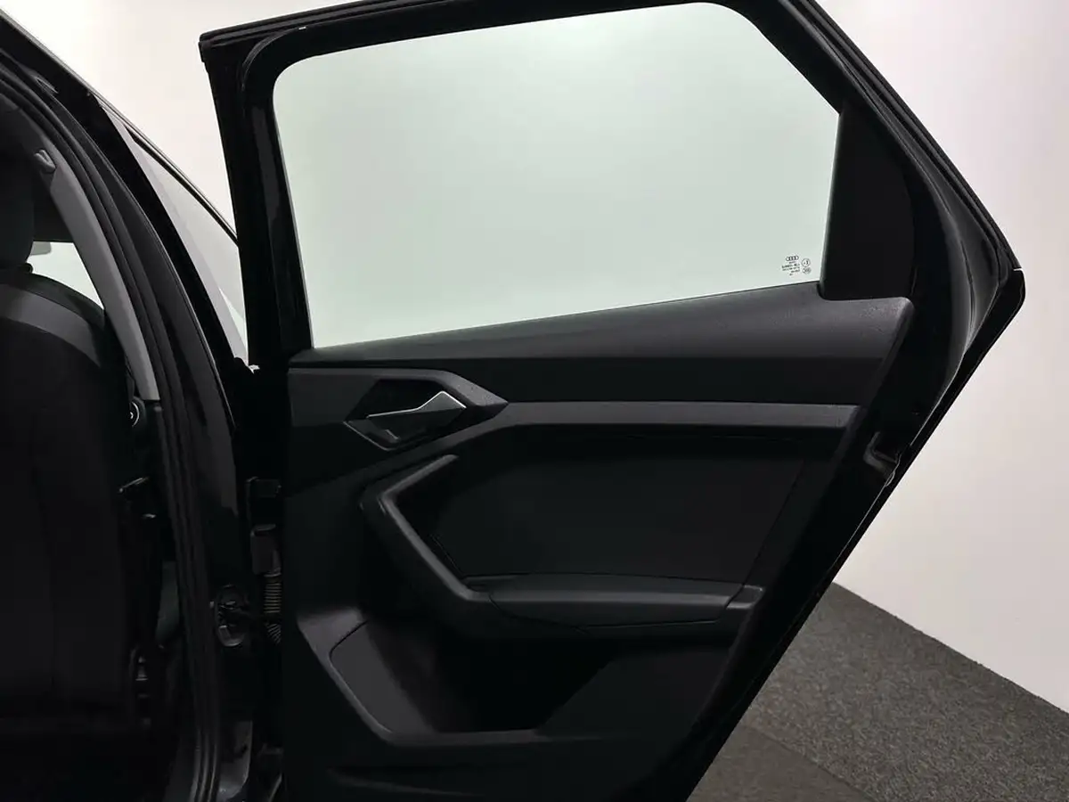 2019-audi-a1-10-30-tfsi-sport-big-40