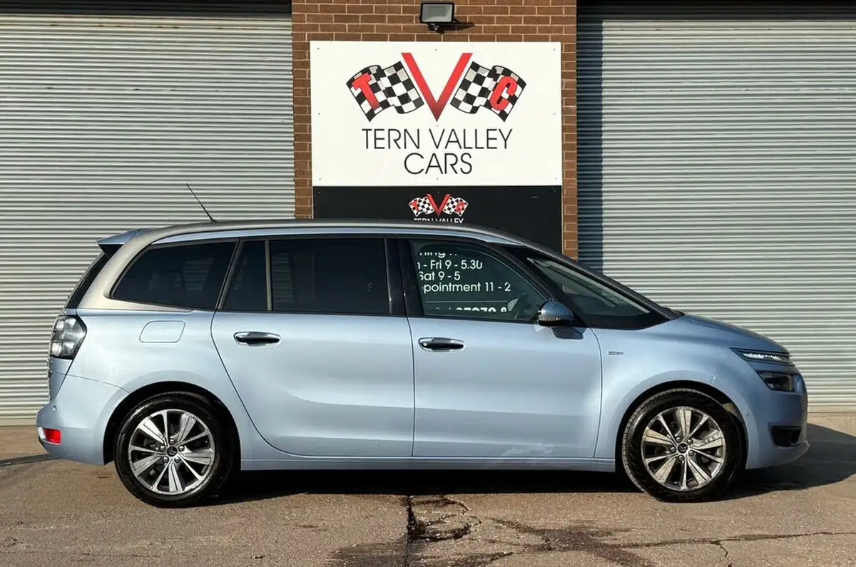 2015-citroen-grand-c4-picasso-16bluehdi-exclusive-eat6-big-30