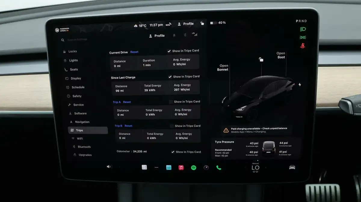 2023-tesla-model-y-e-performance-big-10