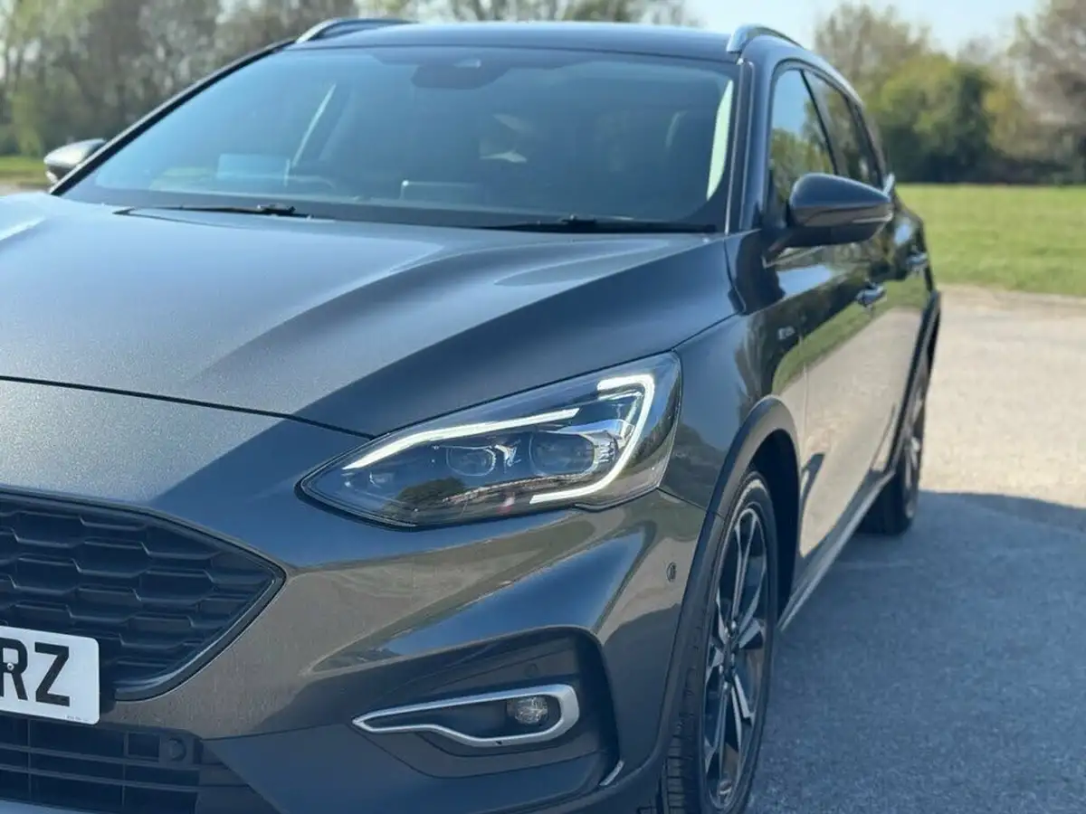 2020-ford-focus-10t-active-x-vignale-edition-155ps-hybrid-mhev-estate-big-18