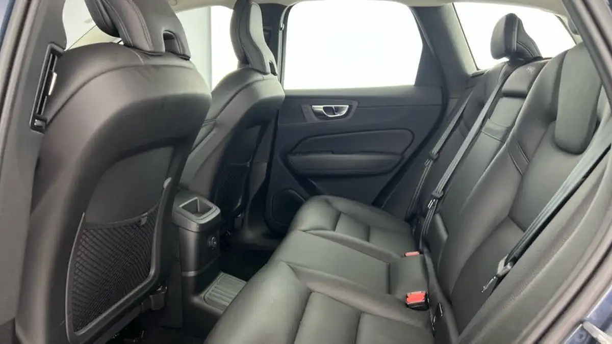 2021-volvo-xc60-20-t6-inscription-expression-340bhp-big-6